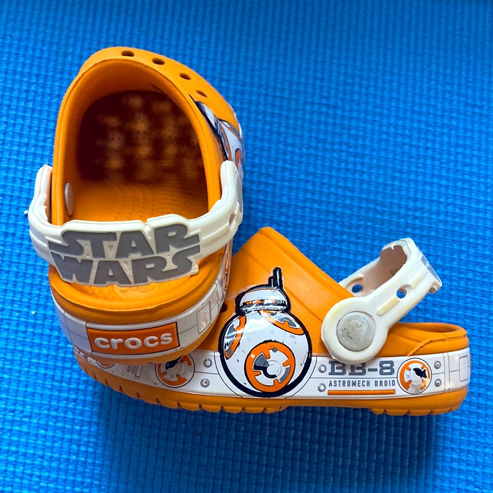 Crocs x Star Wars BB-8 Droid Shoes  Sz 6/7 Baby/Toddler